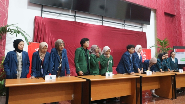 KMLCC English Competition: Ajang Gen Z Lampung Asah Kemampuan Bahasa Inggris