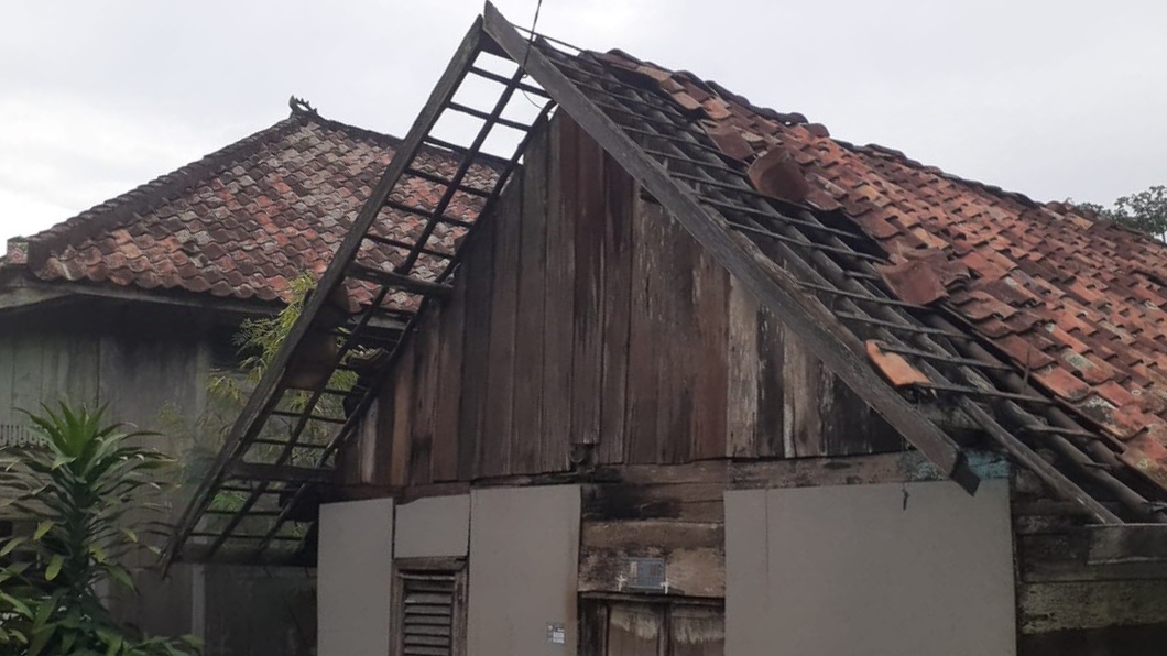 Puluhan Rumah di Menggala Tengah Rusak Parah Diterjang Angin Puting Beliung