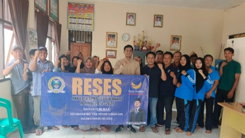 Emir Lil Ardi Jaring Aspirasi Masyarakat Pesisir Barat Melalui Reses