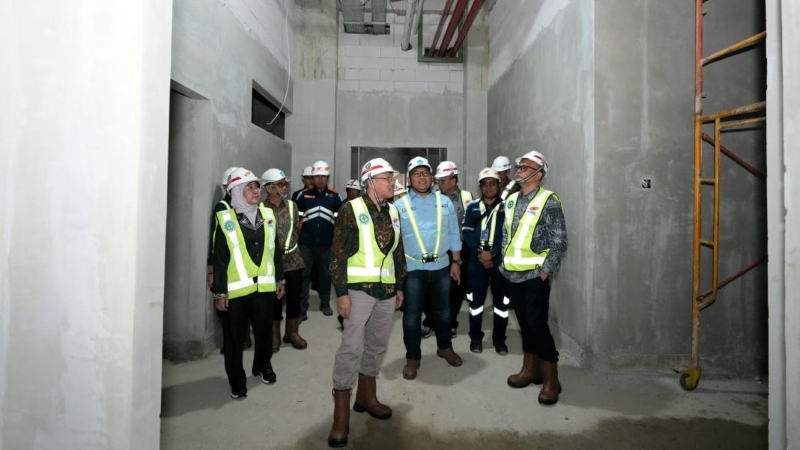 Sekjen Kemendikti dan Dirjen Dikti Tinjau Progres Pembangunan RSPTN Unila