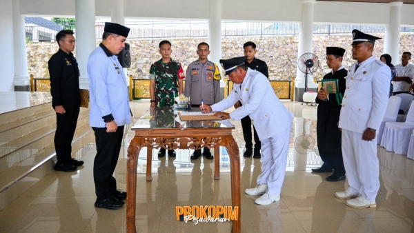 Bupati Pesawaran Lantik Tiga Penjabat Kepala Desa Baru
