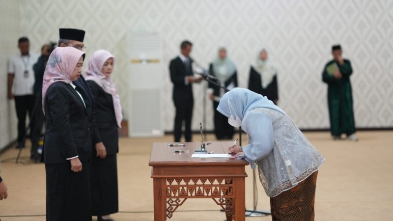 Unila Lantik 16 Pejabat Baru, Sesuaikan SOTK 2024