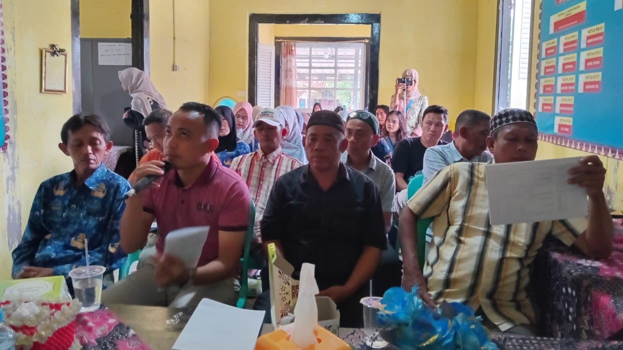 Mahasiswa KKN Unila Disambut Hangat Warga Menggala Tengah, Siap Berkarya