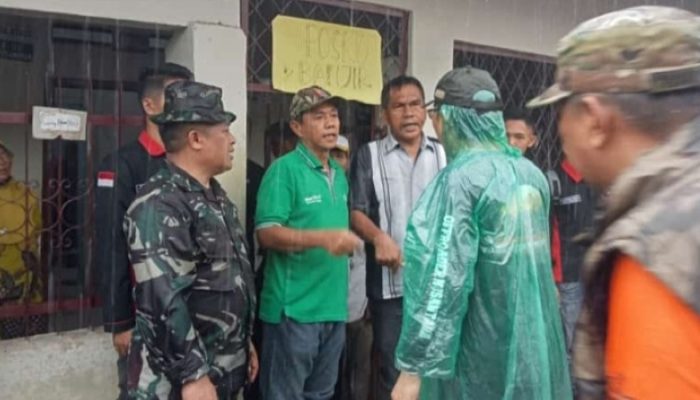 Willys Lampung Community Salurkan 1000 Nasi Bungkus untuk Korban Banjir