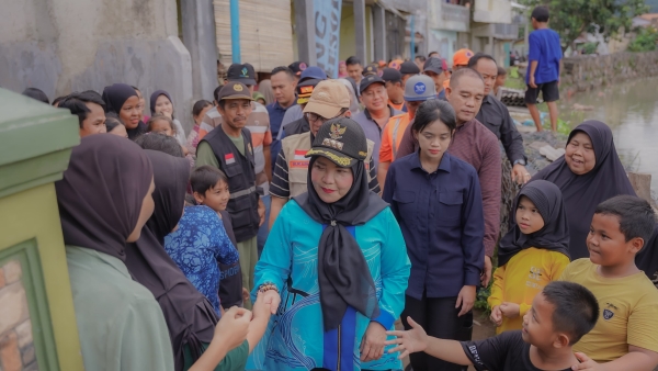 Eva Dwiana Temukan Penyebab Banjir: Perusahaan Tutup Aliran Sungai