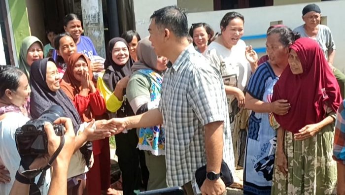 Anggota DPR Rycko Menoza Salurkan Bantuan untuk Korban Banjir Bandar Lampung