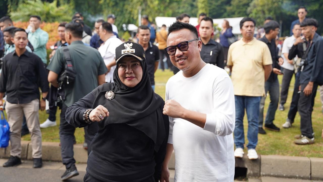 Eva Dwiana dan Deddy Amarullah Ikuti Gladi Bersih Pelantikan di Monas