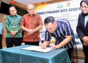 Pj Bupati Tulang Bawang Hadiri Penandatanganan Kesepakatan Bersama dengan Kejari Tulang Bawang