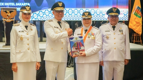 Eva Dwiana dan Deddy Amarullah Kembali Pimpin Bandar Lampung untuk Periode 2025-2030