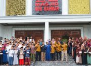 Santri Ponpes Riyadhus Sholihin dan Organisasi Pers Taring Gelar Doa Bersama untuk Eva Dwiana