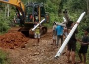 Menyambut Ramadan, Warga Waysidi Hanuan Gotong Royong Bangun Saluran Air Bersih