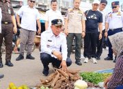 Wabup Tulang Bawang Tinjau Pasar Unit 2, Tertibkan Pedagang Liar