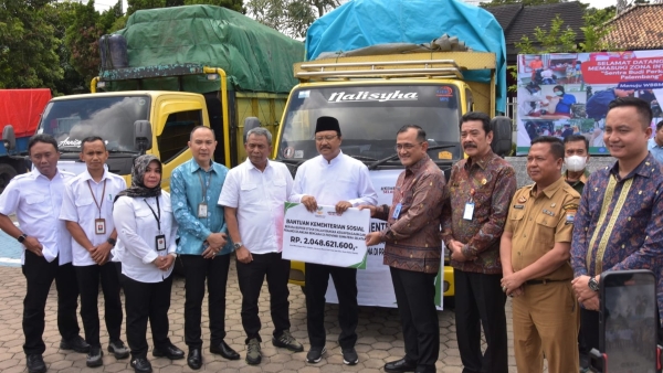 Mensos Tinjau Layanan Atensi Sentra Budi Perkasa Palembang, Salurkan Bantuan Senilai Rp2 Miliar Lebih