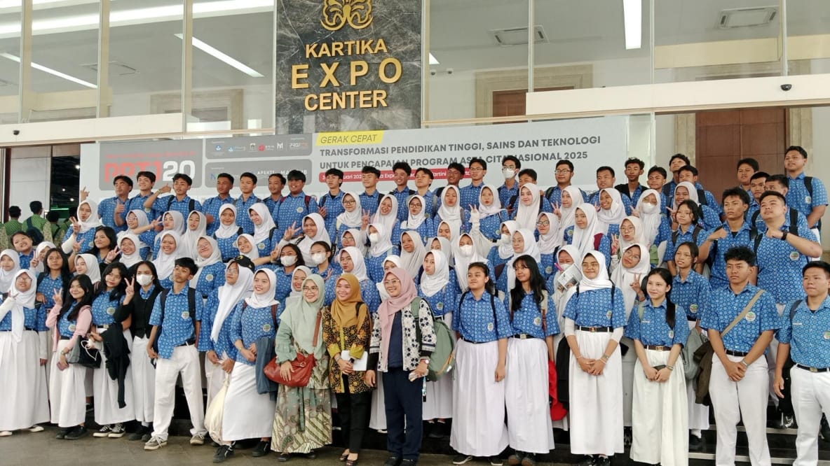 Pekan Pendidikan Tinggi Jakarta 2025 Ramaikan Impian Kuliah Ribuan Siswa