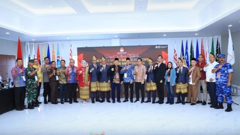 Pj Bupati Tulang Bawang Ferli Yuledi Hadiri Rapat Pleno KPU, Ucapkan Selamat kepada Paslon Terpilih