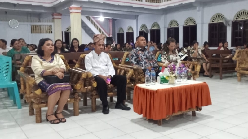 Kapolsek Kendahe Hadiri Acara Adat Tulude di Desa Mohong Sawang