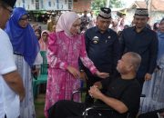 Ramadan Berkah, Wulan Sari Mirza Salurkan Bantuan di Kota Metro