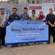 Masjid Raya Al Bakrie Lampung Bagikan Ratusan Paket Buka Puasa