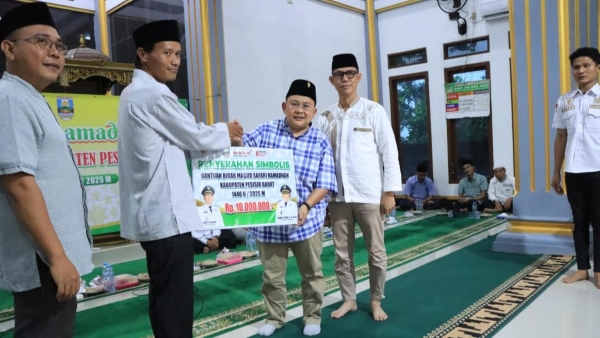Wakil Bupati Pesisir Barat Ajak Masyarakat Pererat Ukhuwah di Safari Ramadhan Bengkunat
