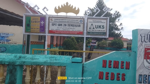 Guru Honorer SDN 20 Tumijajar Diduga Fiktif, Keluarga Kepala Sekolah Tak Pernah Mengajar