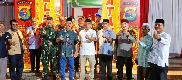 Bupati dan Wakil Bupati Tulang Bawang Pantau Posko Mudik, Pastikan Pelayanan Terbaik bagi Pemudik