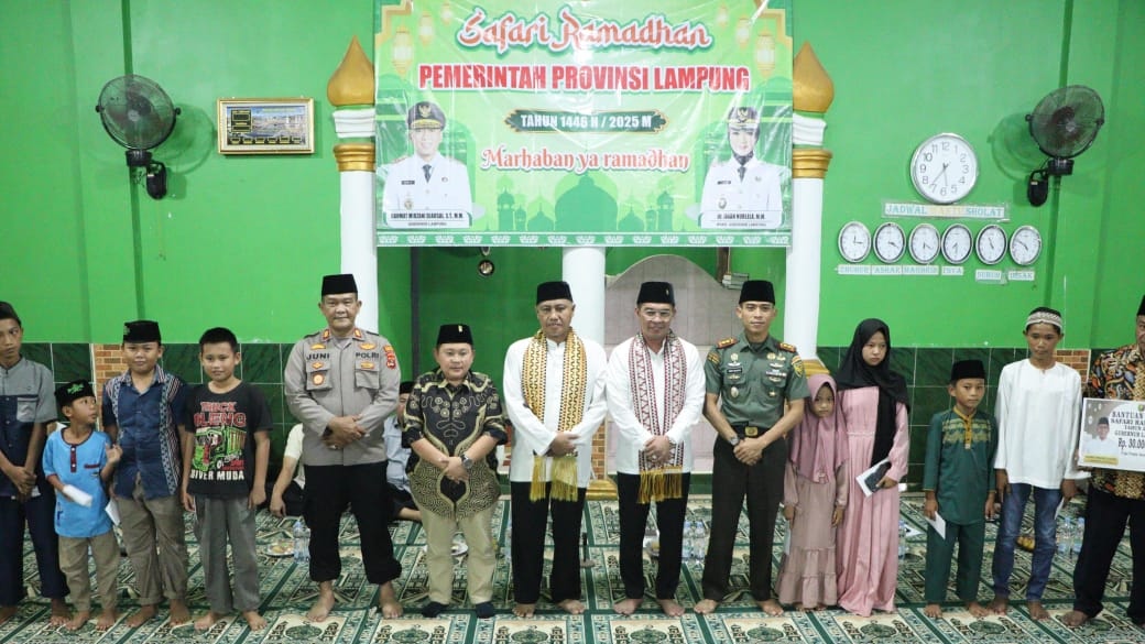 Wabup Pesibar dan Ketua Komisi V DPRD Lampung Hadiri Safari Ramadan di Tanjung Raya