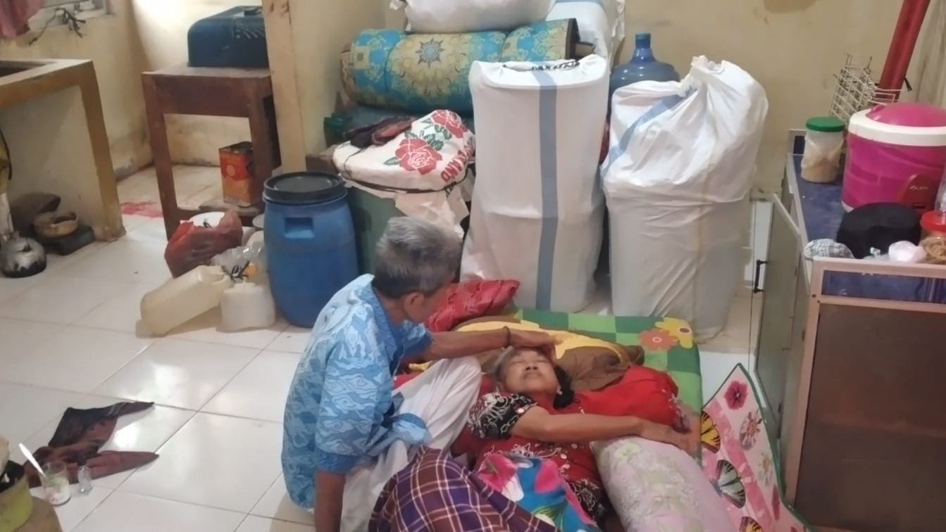 Miris! Marbot Masjid Agung Tanggamus Terancam Diusir Setelah 3 Tahun Mengabdi Tanpa Upah