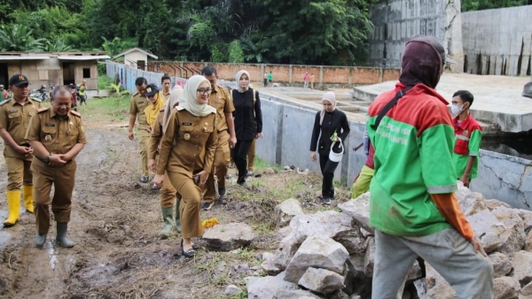 Wagub Lampung Investigasi Dugaan Pencemaran Lindi TPA Bakung, Respon Cepat Keluhan Warga