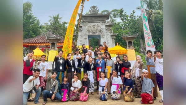 Milenial Indonesia Back To Village: Semai Harapan Pendidikan di Labuhan Ratu