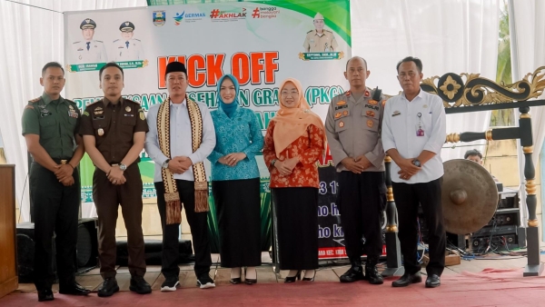 Bupati Dedi Irawan Resmikan Kick Off Pemeriksaan Kesehatan Gratis di Krui Selatan