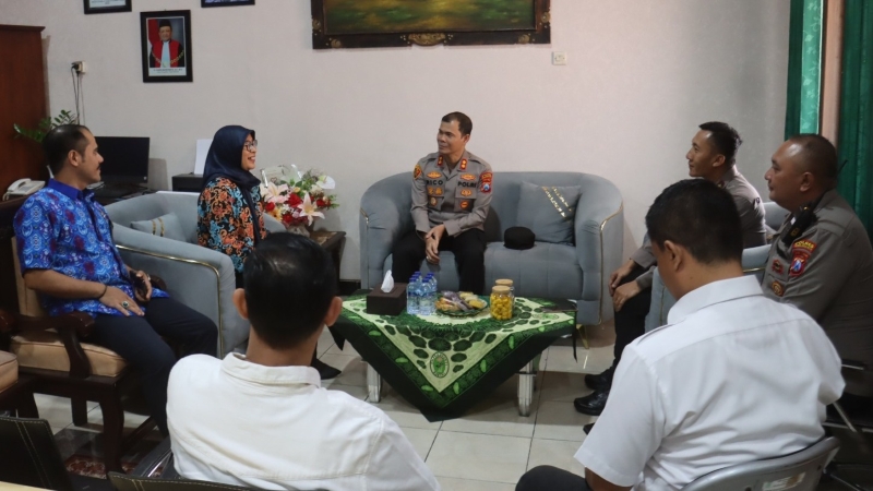 Kapolresta Probolinggo Kota Perkuat Sinergi dengan Kejaksaan dan Pengadilan