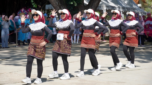 Kompak Bergoyang, OPD Lampung Meriahkan HUT dengan Lomba Senam