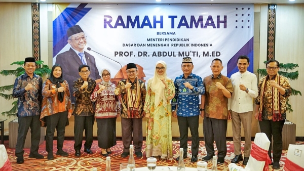 Mendikdasmen Dengar Curhat Wagub Soal Pendidikan Lampung