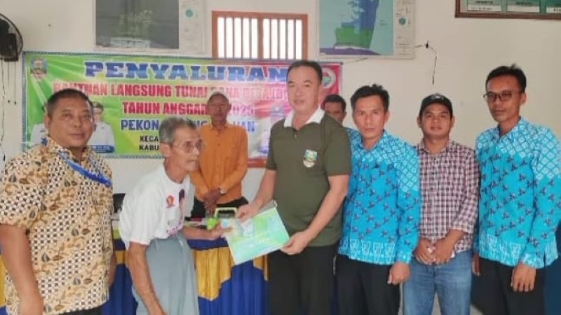 Pekon Padang Haluan Salurkan BLT-DD Tahap I Tahun 2025 kepada 12 KPM