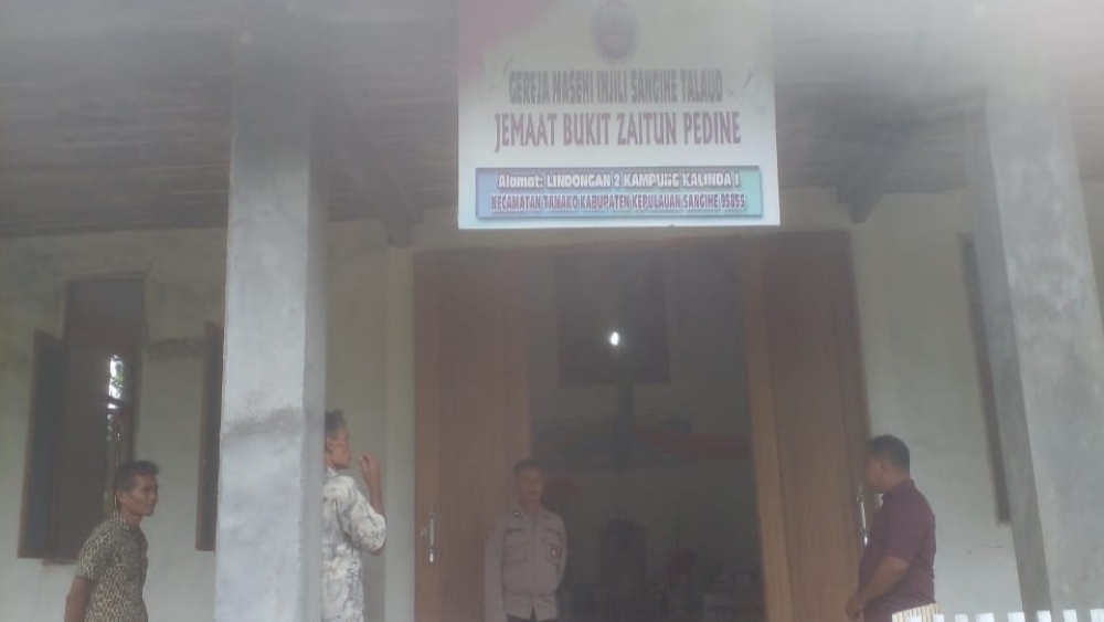 Polsek Tamako Jalin Keakraban dengan Jemaat Bukit Zaitun Lewat Minggu Kasih