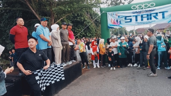 Pemkab Way Kanan Gelar Jalan Sehat Sambut HUT ke-26 Kabupaten