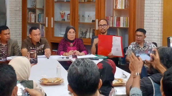 Owner Travel Umroh Bantah KDRT Istri, Ragukan Hasil Visum dan Laporkan Balik
