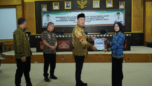Bupati Tubaba Lantik PNS Formasi 2024 dan CPNS Lulusan STTD