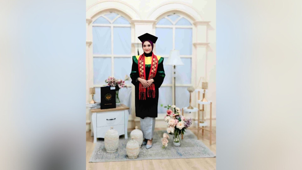 Putri Pejuang PKH di Tanggamus Raih Gelar Dokter Berkat Beasiswa