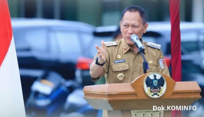 Bupati Tulang Bawang Serahkan Alsintan untuk Dongkrak Ketahanan Pangan Lokal