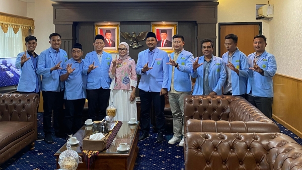 Wagub Jihan: Bina Remaja Lebih Baik di Masjid, Bukan Barak Militer