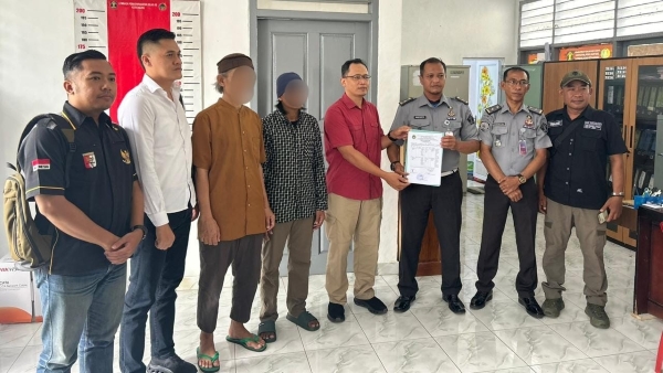 Berhasil Dibina, Dua Napiter Lapas Kotaagung Kembali ke Masyarakat
