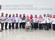 DPP Lampung Sai Sumbangkan Buku ke Nuwa Baca Zainal Abidin Pagar Alam