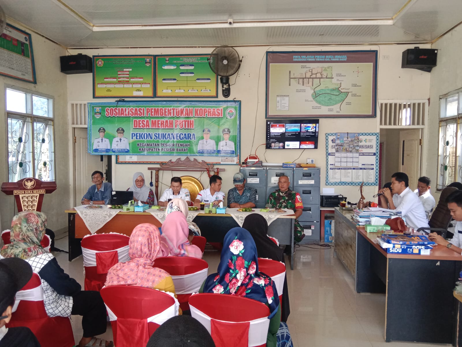 Pemerintah Pekon Sukanegara menggelar sosialisasi pembentukan Koperasi Merah Putih sebagai tindak lanjut Instruksi Presiden Nomor 9 Tahun 2025, bertempat di Balai Pekon Sukanegara, Kecamatan Pesisir Tengah