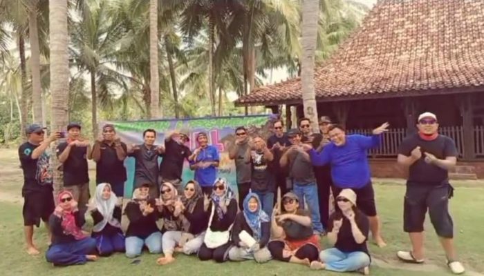Rayakan Usia Emas, Alumni SMAN 2 Teluk Betung 94 Gelar Reuni di Pahawang