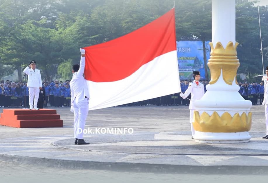 Upacara peringatan Hari Pendidikan Nasional 2025 di Kabupaten Tulang Bawang berlangsung khidmat.