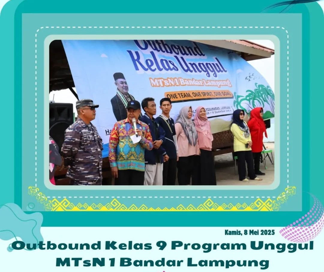Kepala MTsN 1 Bandar Lampung, Hartawan, secara resmi membuka kegiatan Outbound Kelas 9 Program Unggul di Pantai Clara, Kamis (8/5/2025).