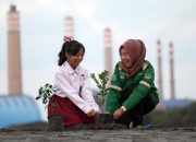 PLN Nusantara Power Dukung Sedekah Oksigen di Bojonegoro dengan Ribuan Bibit Pohon