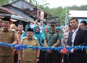 BRI Kanca Liwa Salurkan CSR untuk Pembangunan Gapura dan Tenda UMKM di Pasar Way Batu