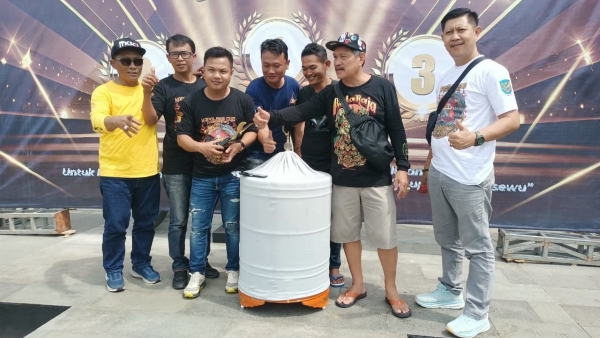 Ratusan Kicau Mania Adu Suara di Pringsewu, Sepeda Motor Jadi Rebutan